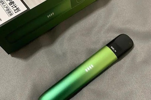 悦刻烟弹拆解加油的教程